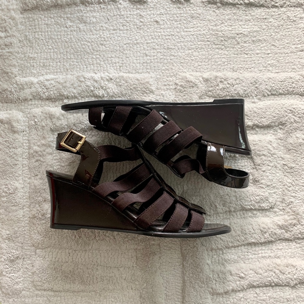 Ralph Lauren - Sandal Wedge - size 7 - never worn